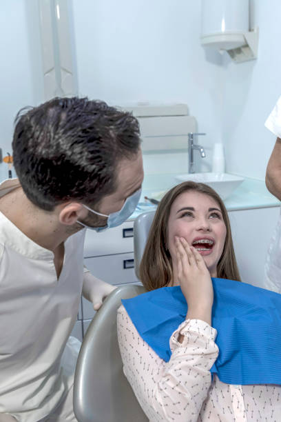 Best Emergency Broken Tooth Repair in Foreman, AR